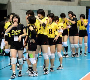 男子前回V駿台学園が2回戦で姿消す 高校バレー - バレー : 日刊スポーツ