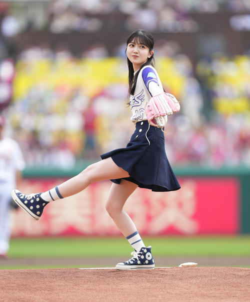 乃木坂46 久保史緒里ベースボールサッカーユニフォーム2017〜2019