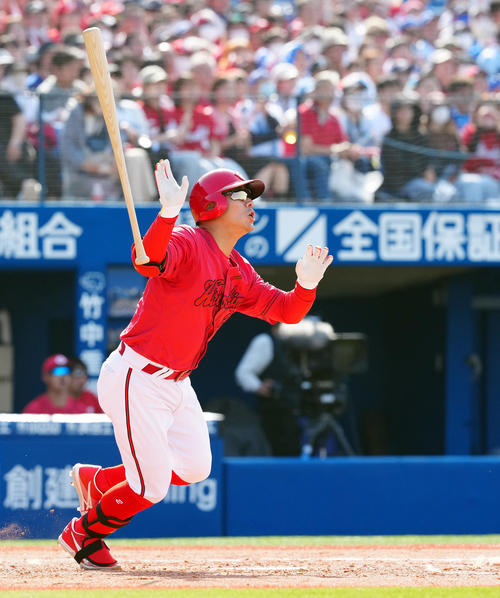 広島】田中広輔、減額制限超え2000万円減「結果がすべて」今季66試合で