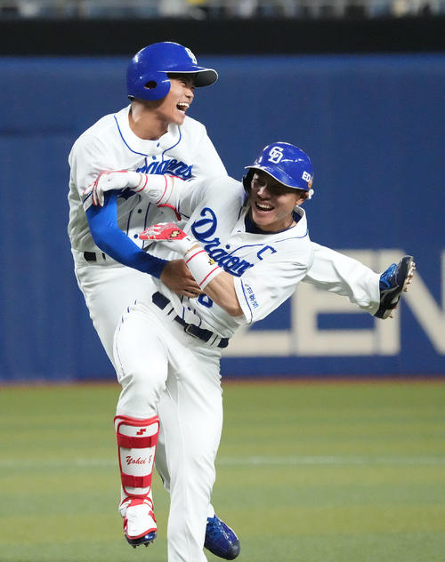 中日】大島洋平サヨナラ打！延長戦制し今季2度目サヨナラ勝ちで3連勝