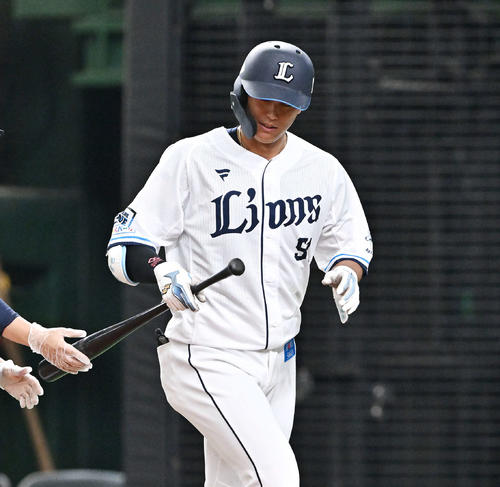 西武】63打席ぶりヒット西川愛也が涙「活躍しまくって笑い話にできる