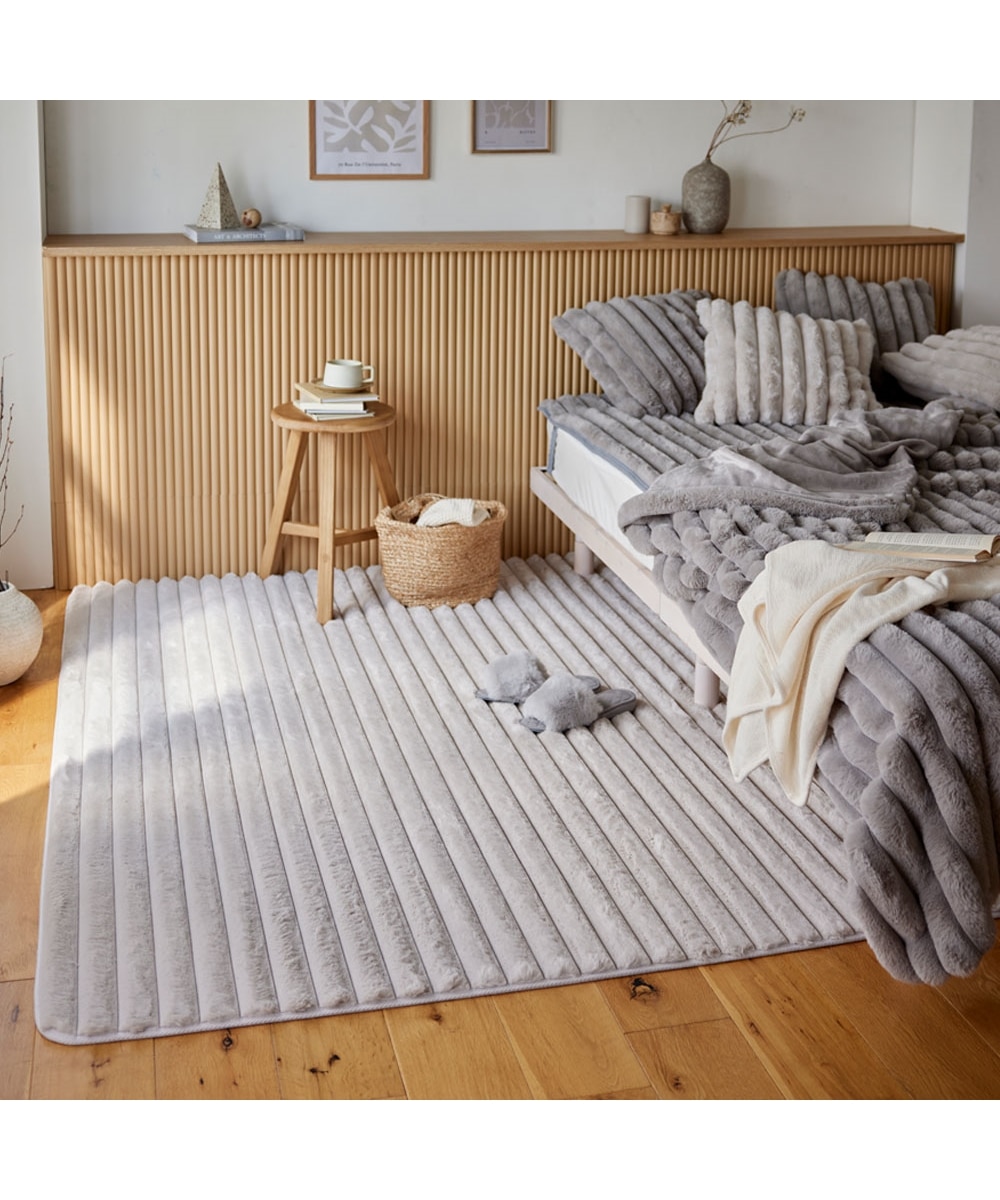 モコモコ デザインラグ ストライプ ラビットファー調(furry doudou