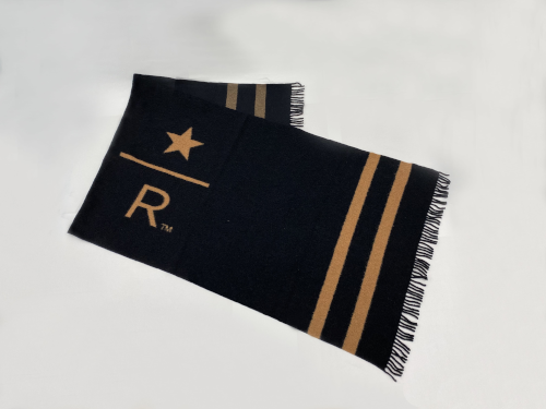 スターバックス リザーブ® ロースタリー 東京×Snow Peak」の