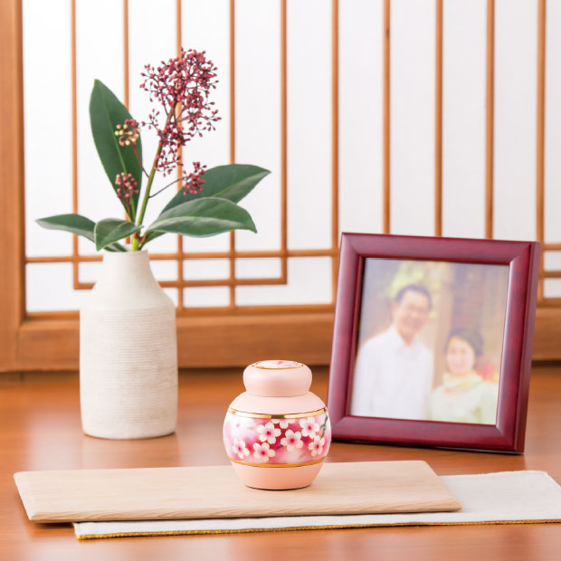 ミニ骨壷 まとう さくら | ソウルジュエリー 公式ブランドサイト