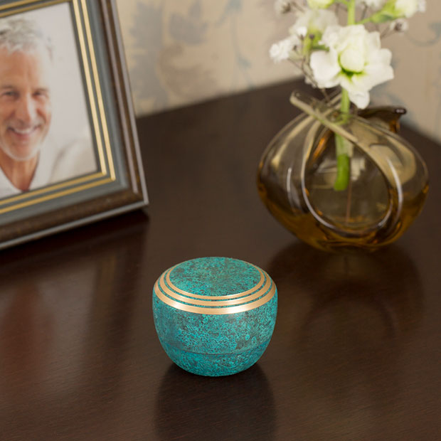 ミニ骨壷 カナタ 青銅色 | ソウルジュエリー 公式ブランドサイト