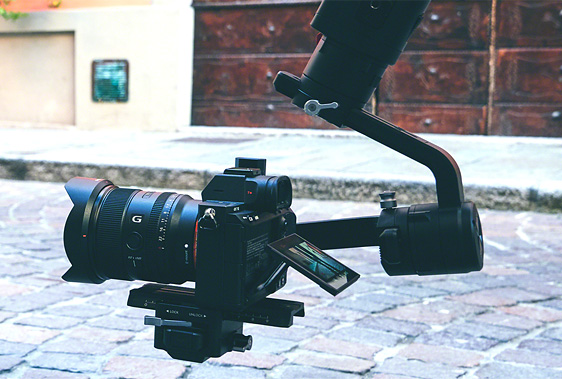 FE 20mm F1.8 G 特長 | デジタル一眼カメラα（アルファ） | ソニー