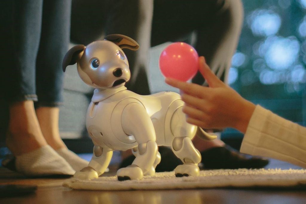 aibo / しぐさやふるまいのデザイン | 実績一覧 | ソニーPCL株式会社
