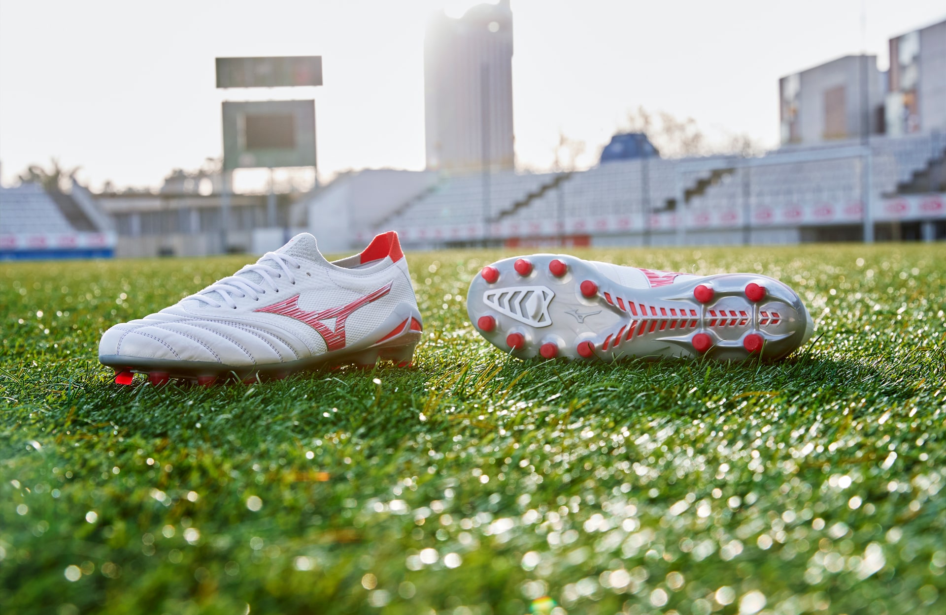 Mixuno Drop 'Charge Pack' Morelia Neo IV Beta - SoccerBible