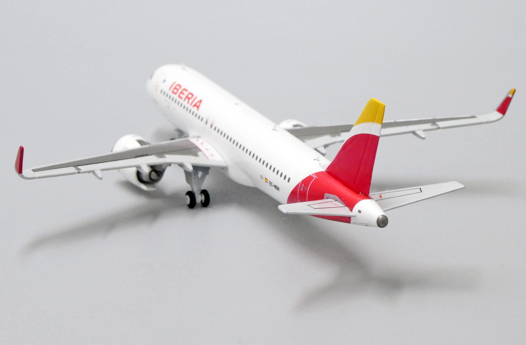 ScaleModelStore.com :: JC Wings 1:400 - XX4242 - Iberia Airbus A320neo
