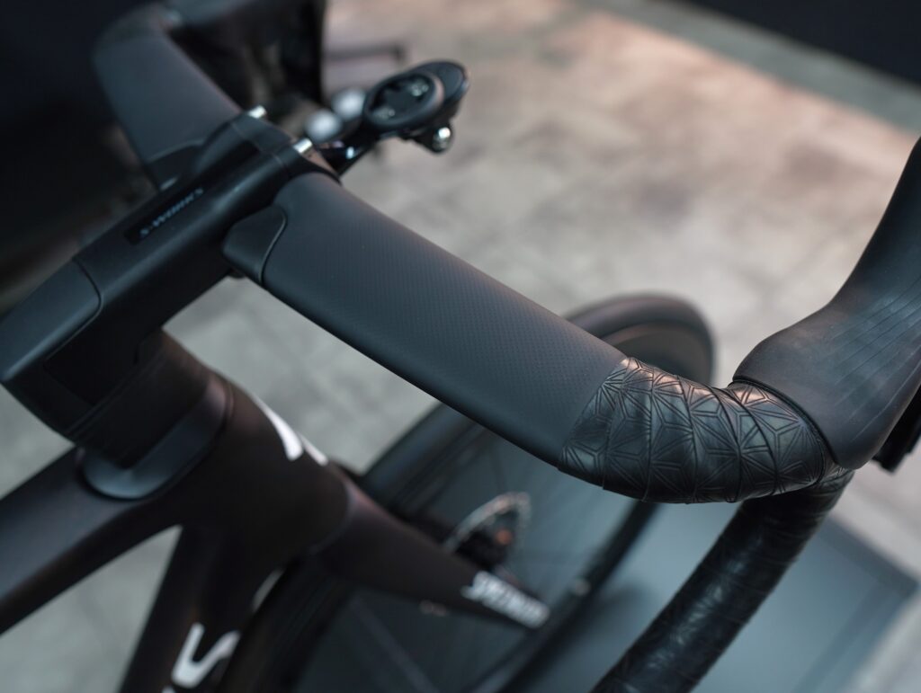 ROVAL RAPIDE ハンドルバー」380・400・420サイズが久々に少量再入荷