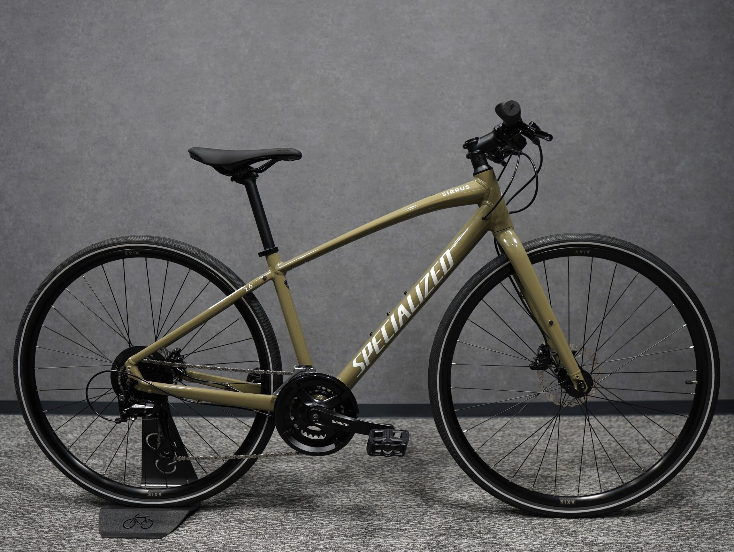 クロスバイク SIRRUS（シラス）の2023年新色続々入荷中です