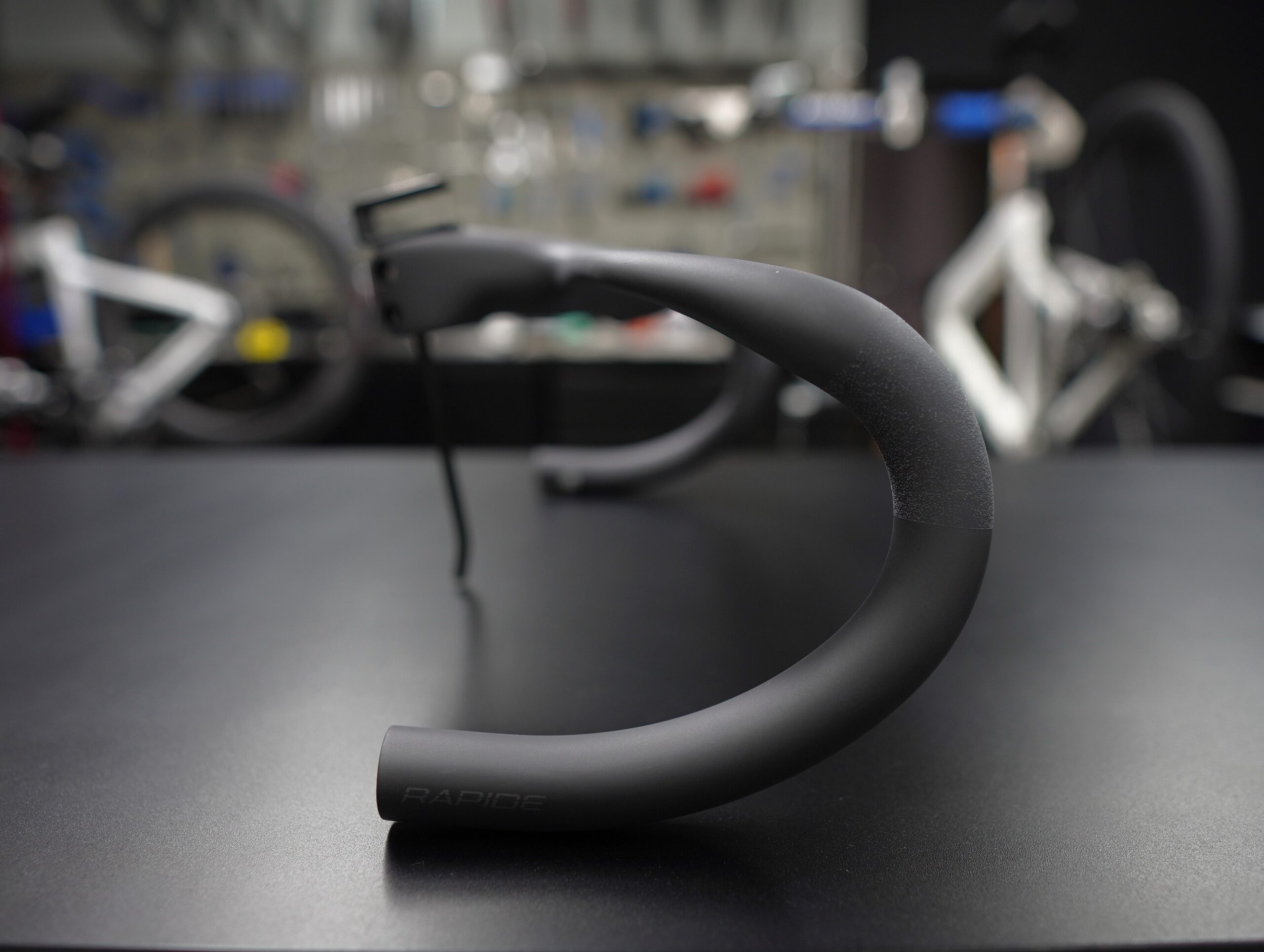 風を切り裂く勝利の形状”「ROVAL RAPIDE COCKPIT」が登場