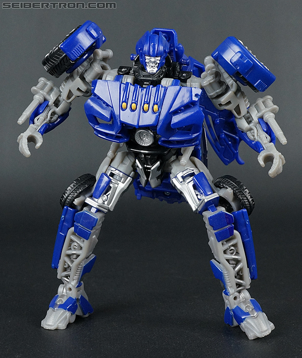 New Transformers Gallery: Universal Studios Deluxe Class EVAC