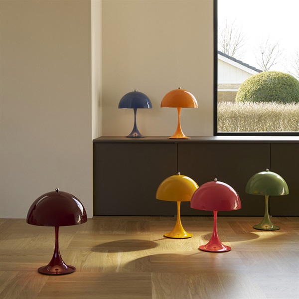 パンテラ 250 ポータブル / オペーク・オレンジLouis Poulsen（ルイス