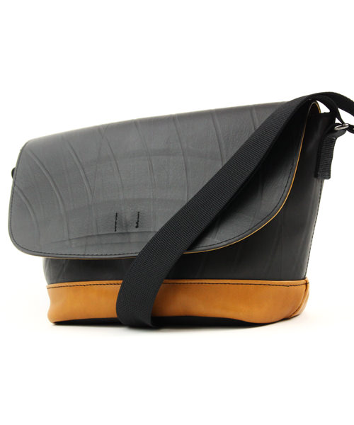 プレーンショルダーバッグ｜製品紹介｜バッグブランド【SEAL（シール