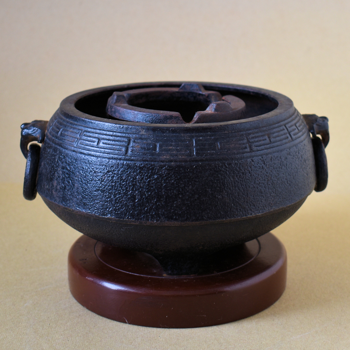 火鉢と炭道具の販売 骨董 斎明堂 / 金製火鉢