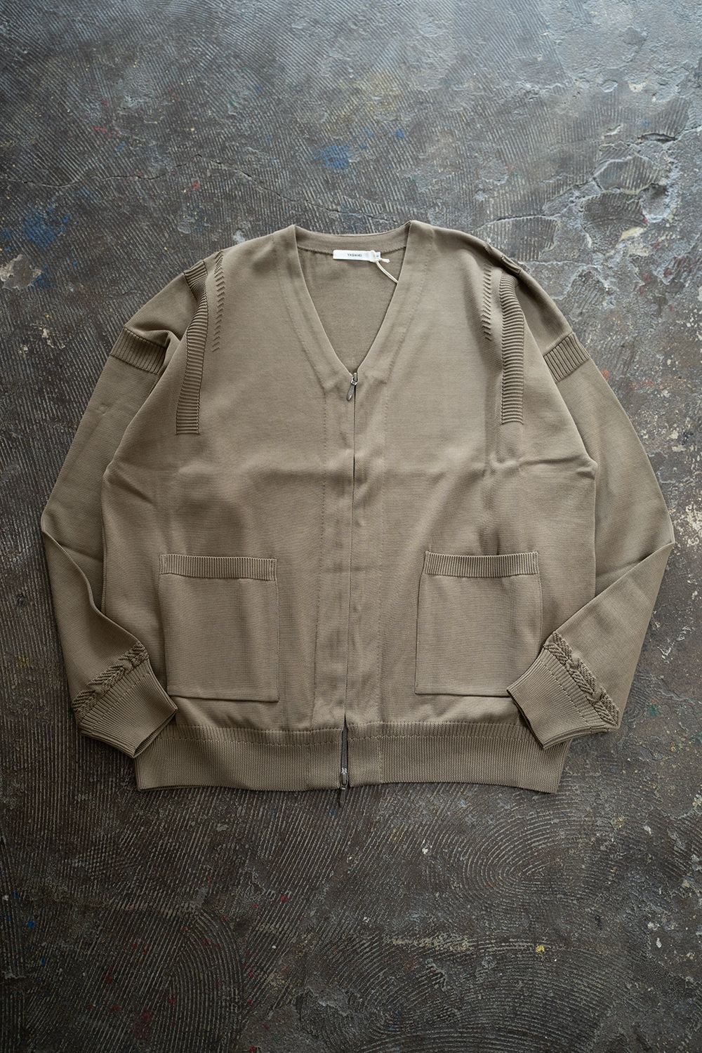 YASHIKI - 【ラスト1点】Yonaga Zip Cardigan(GREIGE) | Salty