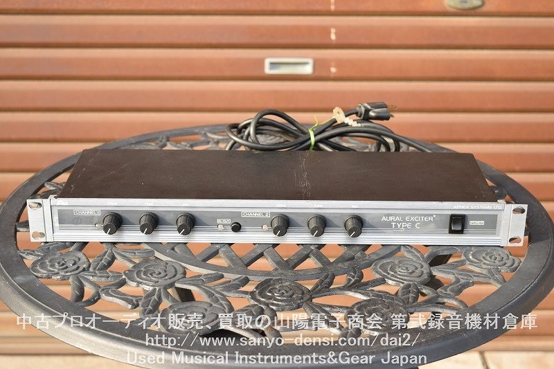 中古音響機器】 APHEX AURAL EXCITER TYPE C MODEL 103A オーラル