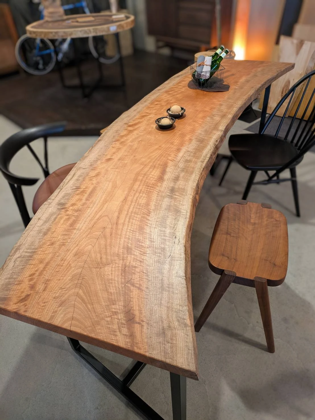 肉桂 -ニッケイ- oil | table-top | products | 一枚板テーブル専門店