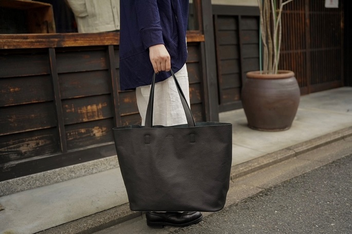 SLOW Recommended Tote | SLOW - スロウ 公式サイト | 革製のバッグ