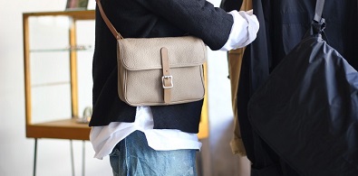 SLOW - スロウ 公式サイト | 革製のバッグ、財布 等の製造販売