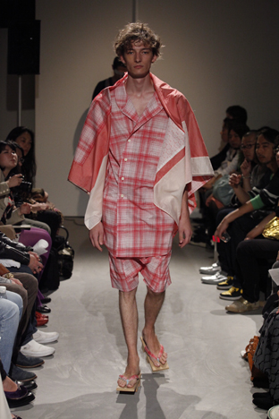 SHIFT 日本語版 | HAPPENING | オーストリアン・コンテンポラリー