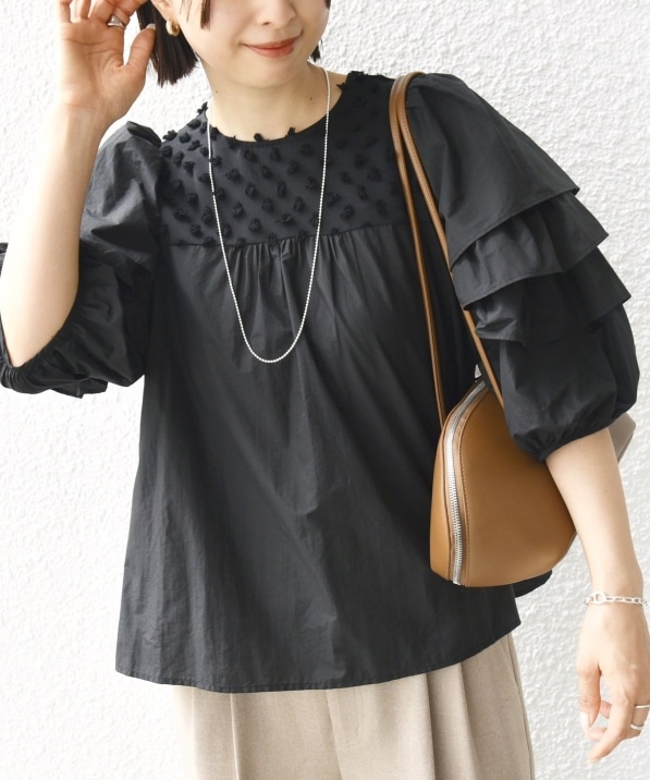 WEB限定】〈手洗い可能〉ドット ジャカード コンビ フリル ブラウス