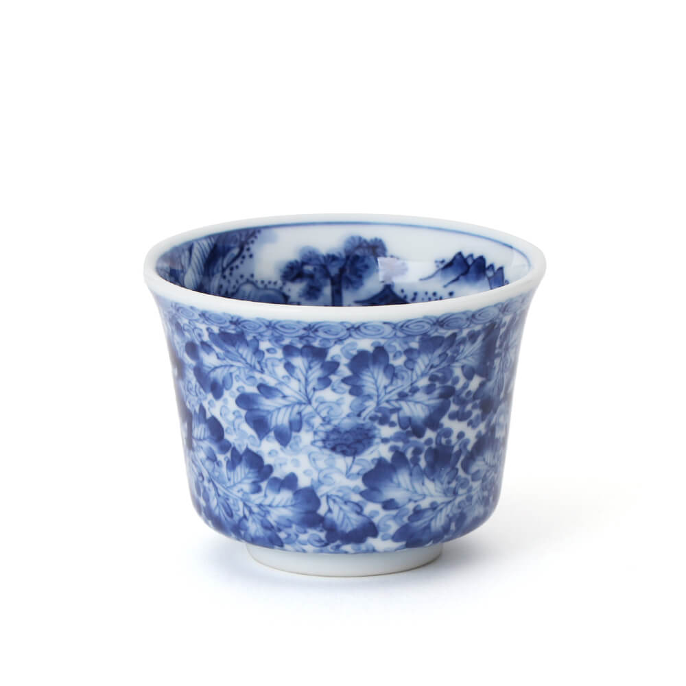 染付獅子唐草 ぐい呑 ｜ 有田焼の源右衛門窯公式オンラインショップ