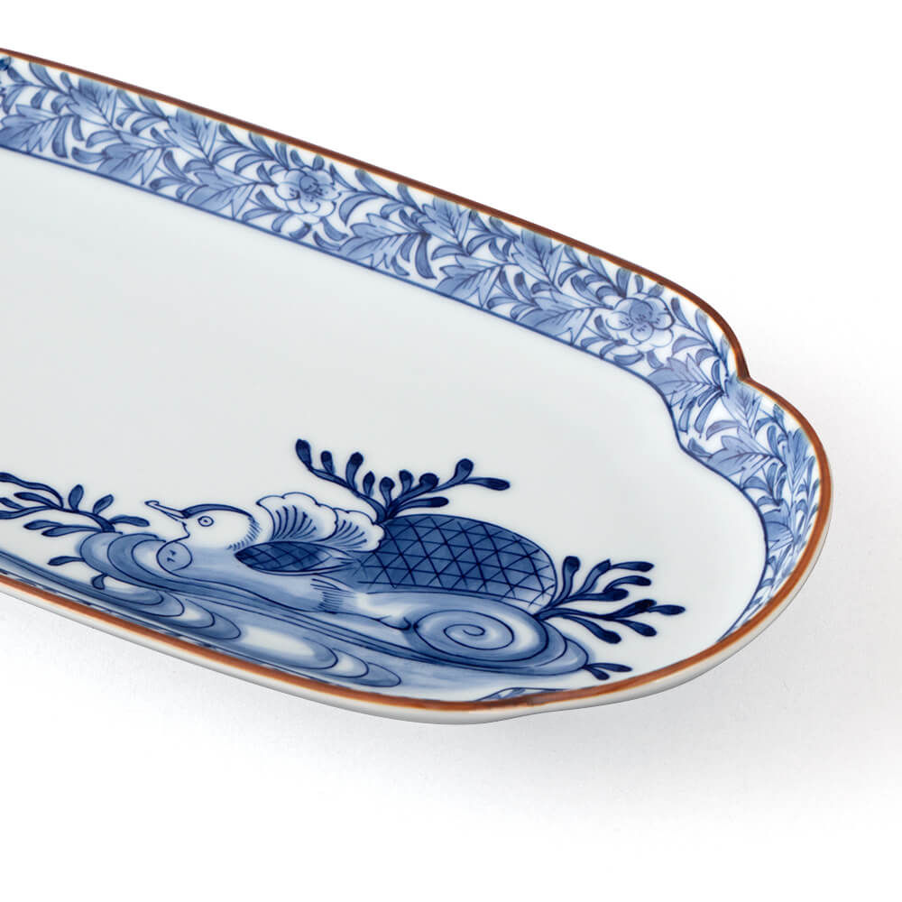 染付水鳥図 長皿（木瓜型） ｜ 有田焼の源右衛門窯公式オンラインショップ