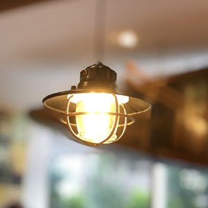 自然大好き！ニッチ・リッチ・キャッチ ベアボーンズリビング