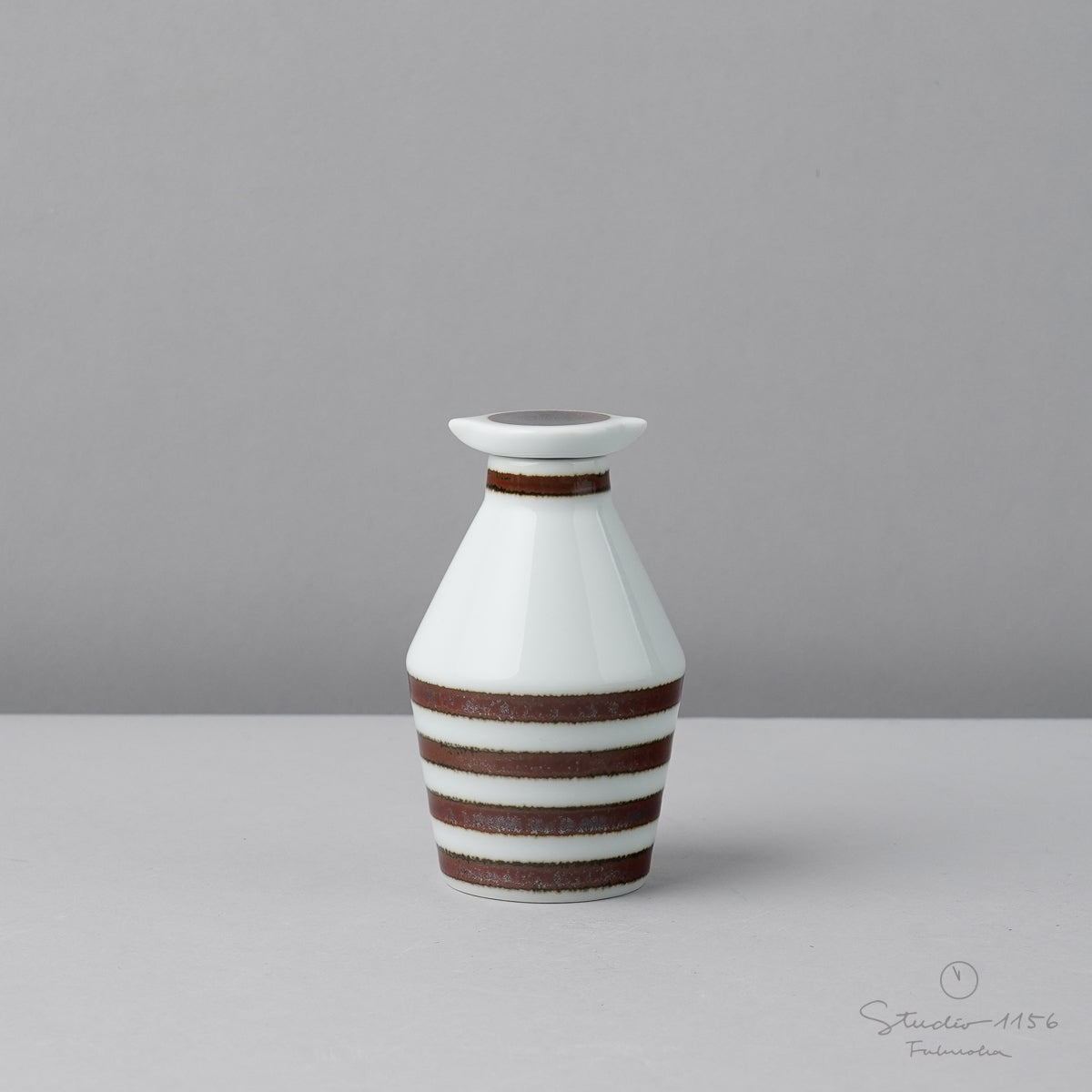 波佐見焼 es soy pot (L) 醤油さし 100ml｜Studio1156 – 【公式