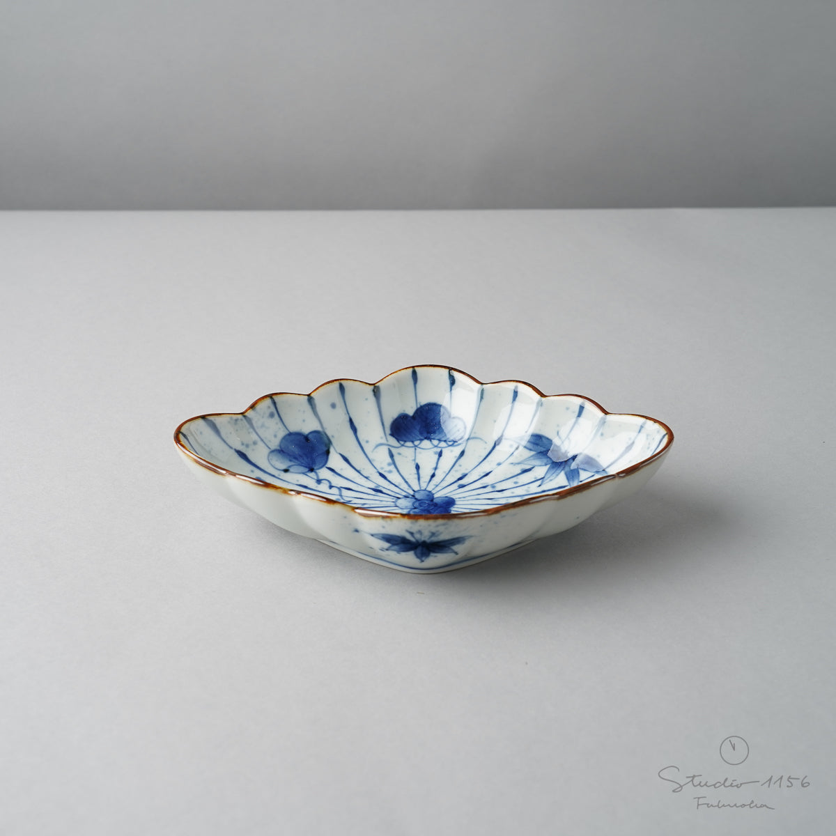 有田焼 染付 菊菱型向付 中鉢 18cm 福泉窯の通販｜Studio1156 – 【公式