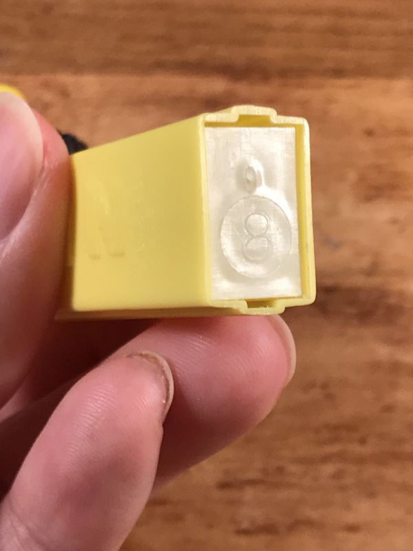 Animal “Lion with Crown” No Feet Pez Dispenser ライオンウィズ