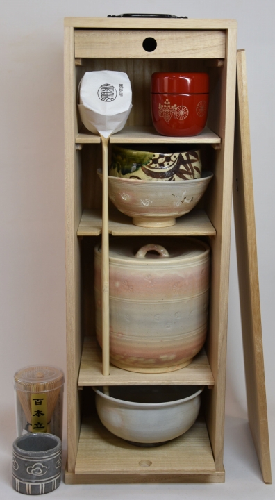 茶道具】 大徳寺 小林太玄 一行軸 青松多寿色 すいぎょく園｜創業百年