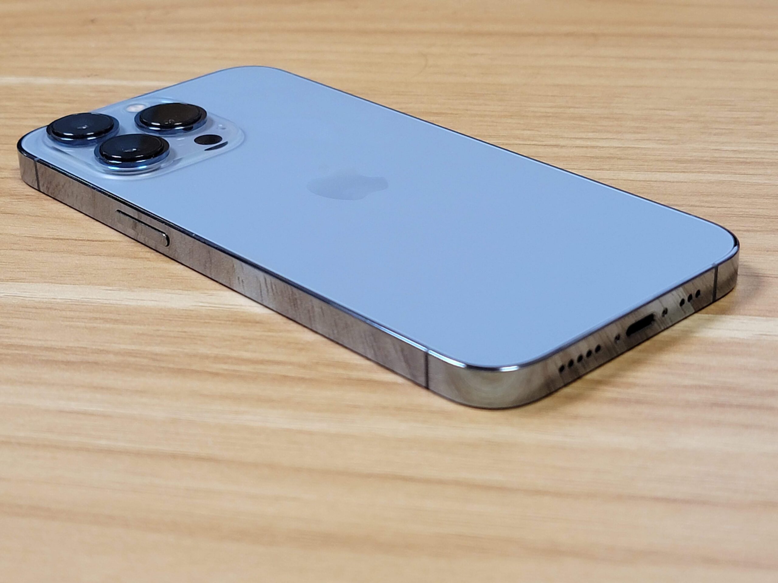 香港版 iPhone 13 Pro A2639 購入レビュー!!物理Dual SIM+Suica対応の