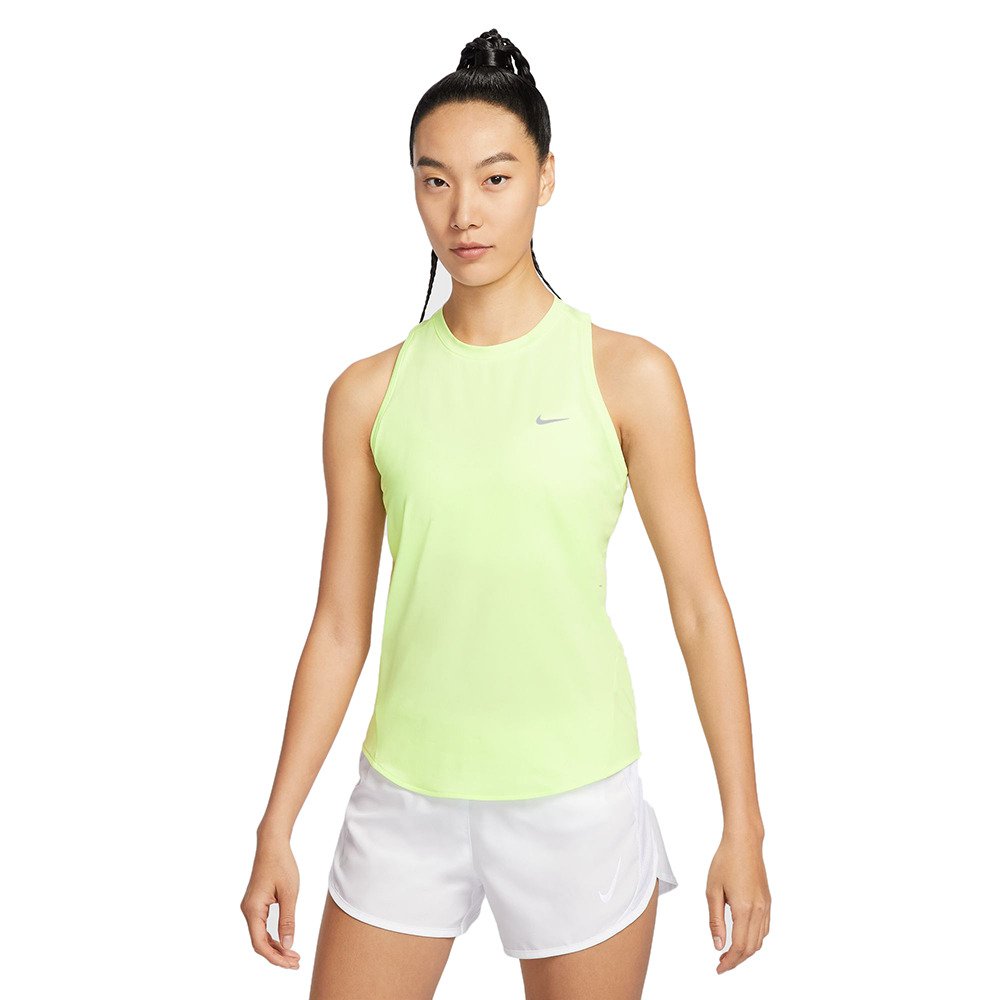 ナイキ（NIKE）（レディース）スウィフト ドライフィット ランニング