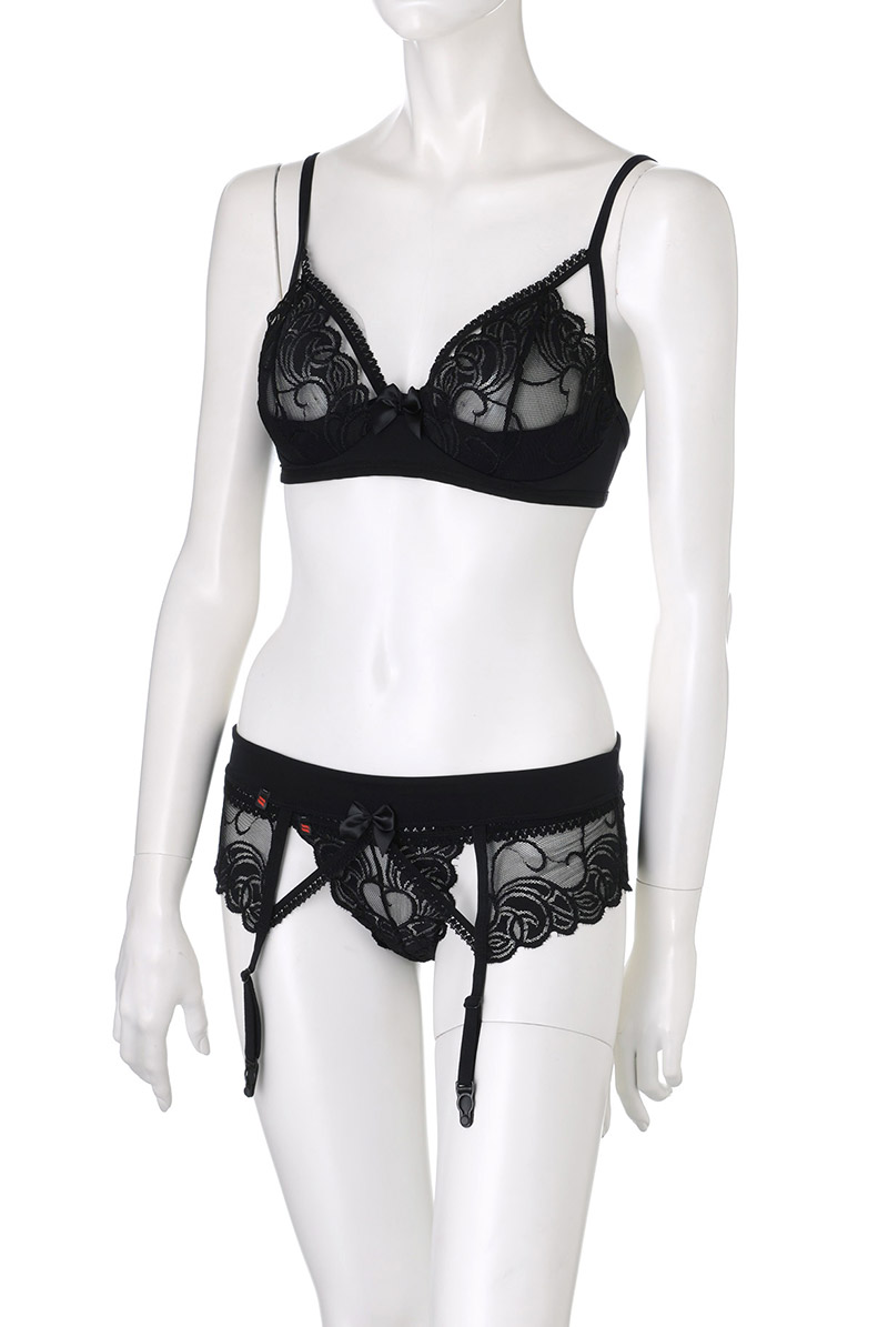 Wonderia set | パッド入りレースブラ＆ガーターベルト＆Tバック3点