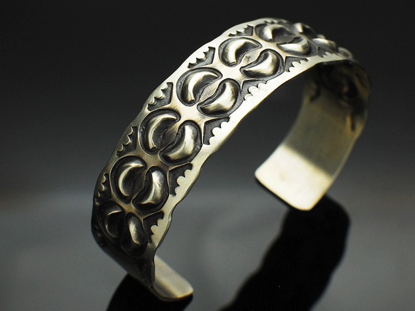 Navajo Bracelet/INDIAN JEWELRY（インディアンジュエリー） - DEFI