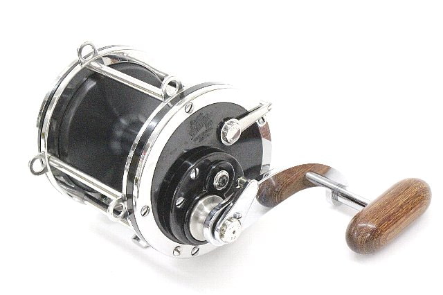 PENN ペン セネター 9/0 スター開発ハンドルドラグ クエ 底物 磯釣り