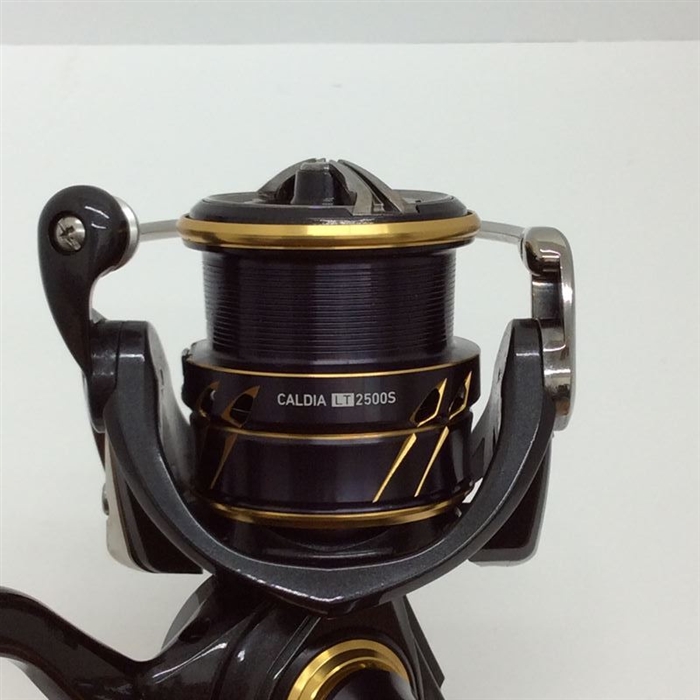 中古品】【ランク：N】ダイワ 21カルディア LT2500S【返品不可