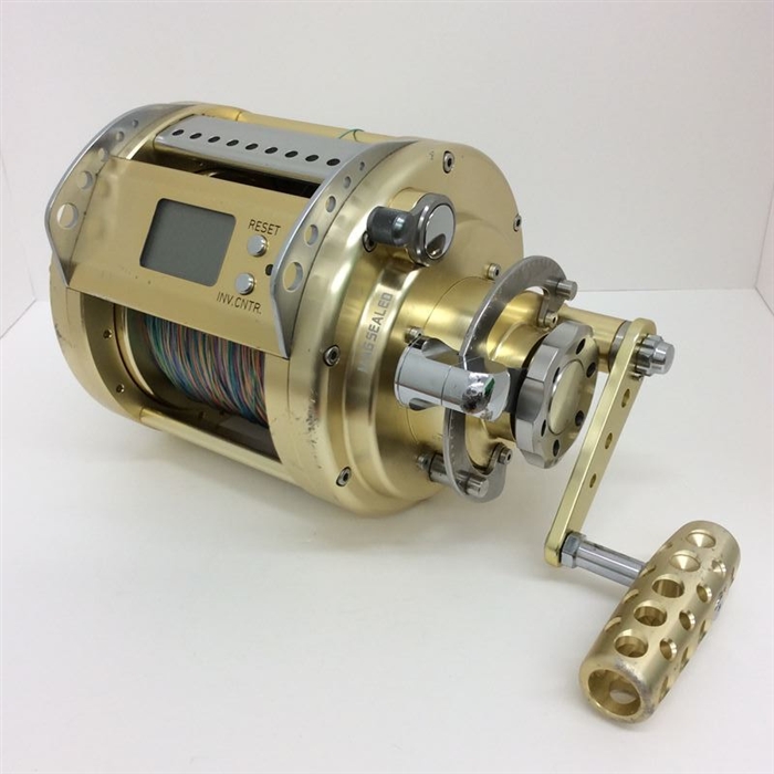 中古品】【ランク：B】ダイワ 14マリンパワー 3000-24V【返品不可