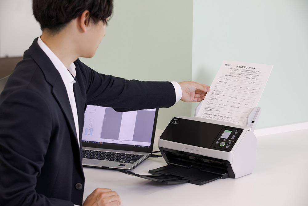 複合機とスキャン専用機は何が違う？それぞれのスキャン機能について