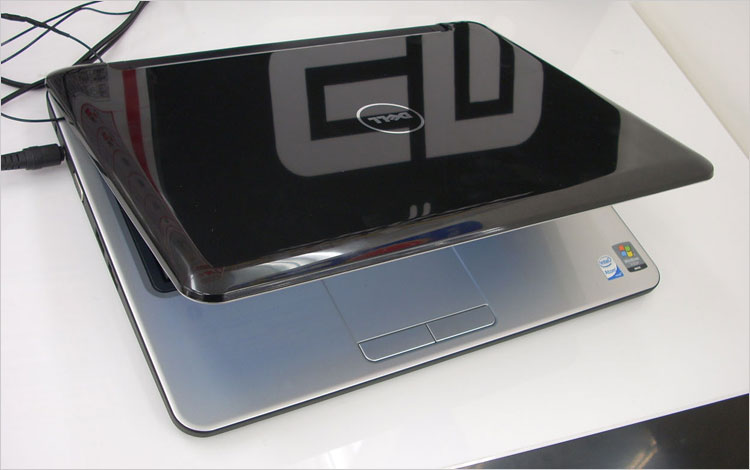 美品DELL Inspiron Mini 12 ノートPC XP DVD外付 美品DELL Inspiron