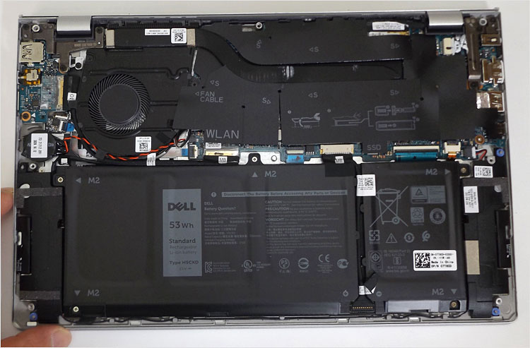 DELL Inspiron 13 7000（7300） レビュー、Core i7-1165G7とGeForce