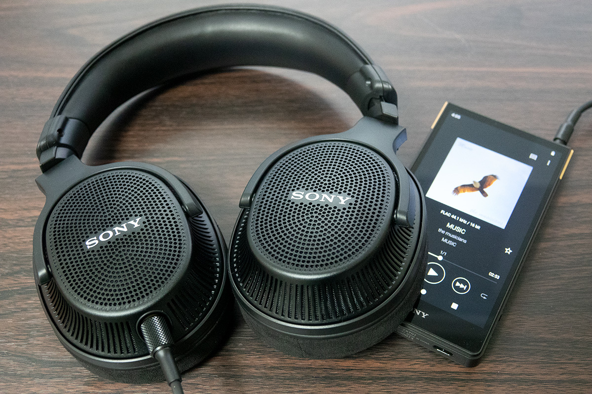オーディオファンこそ要注目！ソニー初の“開放型”モニターヘッドホン