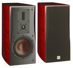 DALI「HELICON 800MK2/300MK2」にローズナット仕上げモデルが登場