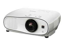 リビングに相性抜群のフルHDプロジェクター、エプソン「EH-TW6700W」を