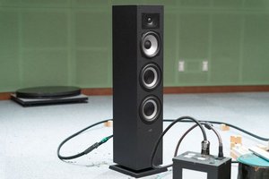 Polk Audioのスピーカーはなぜ「安くても高音質」なのか？ 新入門機