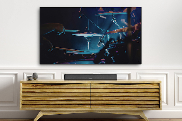 いま、日本のリビングに“ちょうどいい”サウンドバー。「DENON HOME