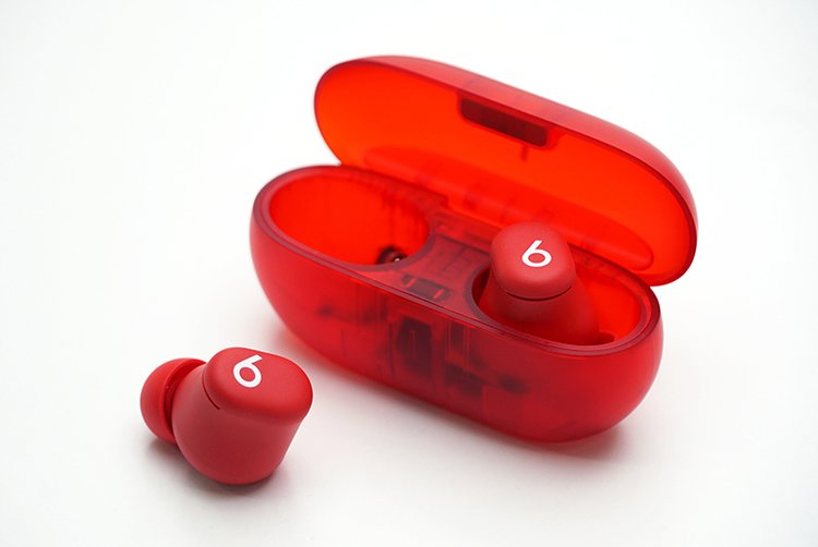 バッテリー非搭載ケースって実際どう？ Beats史上最小の完全ワイヤレス